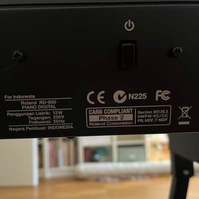 Roland RD-800 88-Key Digital Stage Piano - mit K&M Ständer image 5