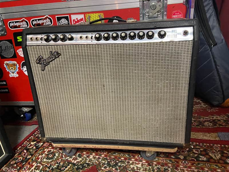 Fender Pro Reverb 2-Channel 70-Watt 2x12" Guitar Combo 1979 - Silverface image 1