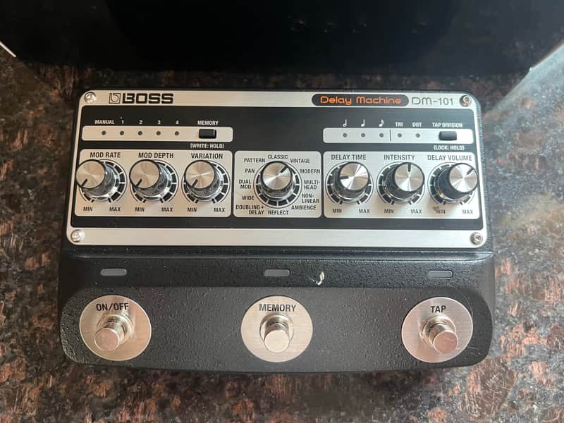 Boss DM-101 Delay Machine
