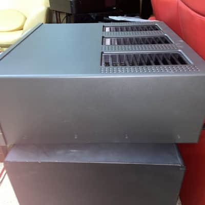 Mark Levinson Power Amplifier No. 433. Three-Channel Audiophile and Hifi image 3