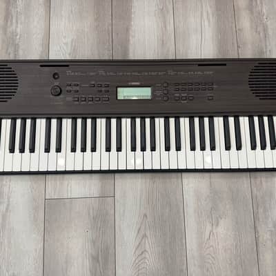 Yamaha PSR-E360DW image 3