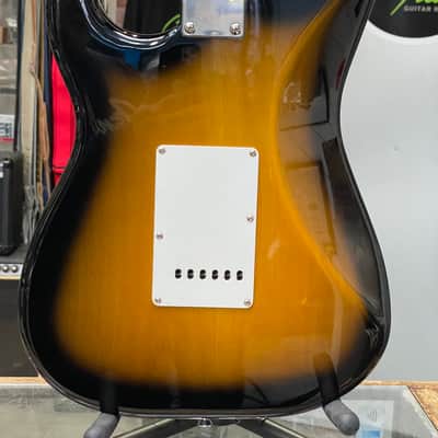 Squier Classic Vibe 50s Stratocaster 2010 - 2 Colour Sunburst image 7