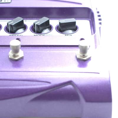 Line 6 FM4 Filter Modeler Guitar Effects Pedal w/ 100V AC Adapter image 5