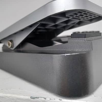 NuX MG-100 Multi-Effect Unit 2010s - Silver image 9