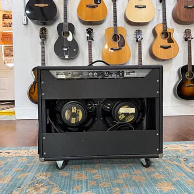 Fender '65 Twin Reverb Reissue 85-Watt 2x12" Guitar Combo 1991 - Present - Black image 9
