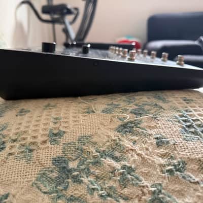 Yamaha and Line 6 SVC 110 and Helix Floor 2020s image 8