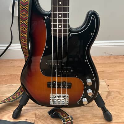 Fender Fender American Performer Precision Bass 2024 - 3-Tone Sunburst with Rosewood Fingerboard image 3