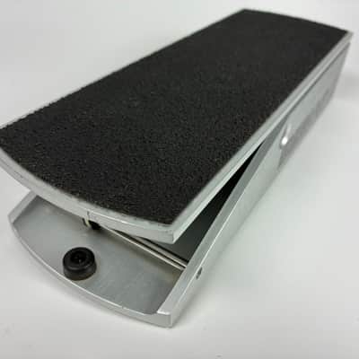 Ernie Ball P0-6180 VP JR. 250K Passive Volume Pedal Excellent Condition with Box image 4