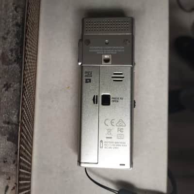 Olympus DM770 image 2