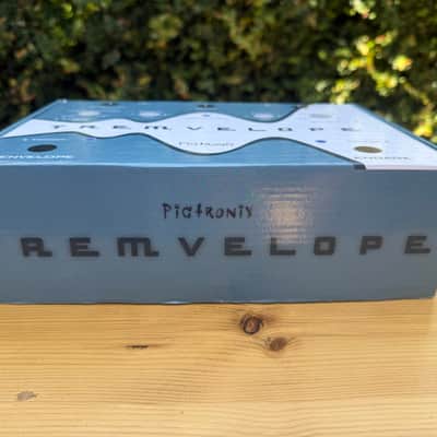 *MINT* Pigtronix Tremvelope 2010s - Original Box, Power Supply & Manual image 16