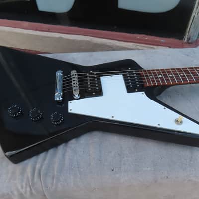 GIBSON 2012 76' REISSUE EXPLORER STANDARD EBONY 1 OWNER near MINT! with PAPERWORK! image 4