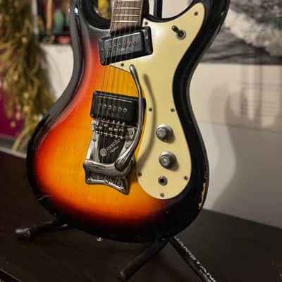 Mosrite Ventures 1964 - Sunburst image 2