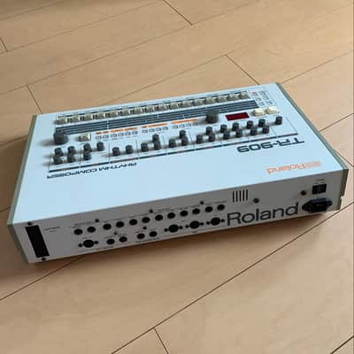 Roland TR-909 Rhythm Composer image 13