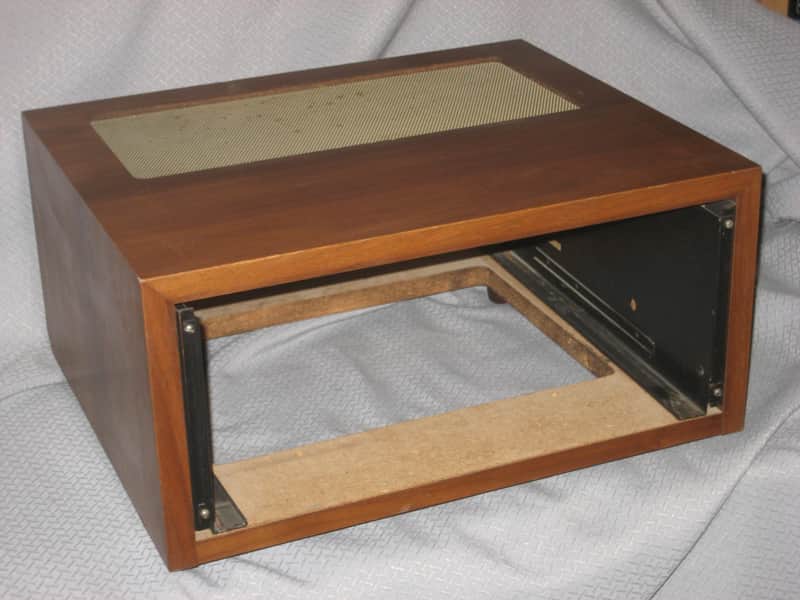 McIntosh L54 Walnut Wood Cabinet w/Panlocs for Models MC2105