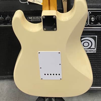 1995 Fender Squier Series Stratocaster image 2