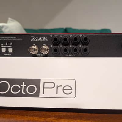 Focusrite Scarlett OctoPre 2017 - Present - Black image 5
