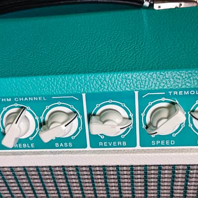 Tone King Imperial MKII 20-Watt 1x12" Guitar Combo 2015 - Present - Turquoise image 4