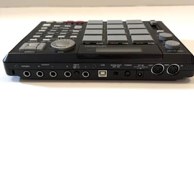 Akai MPC500 Music Production Center 2006 - 2013 - Black image 3