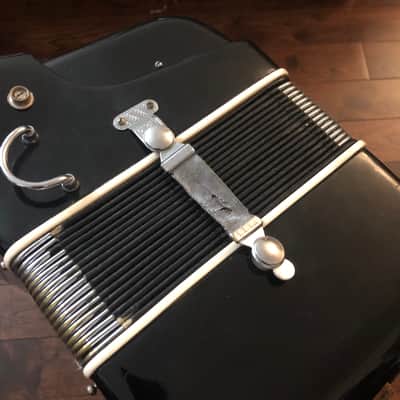 Bertini Lux 660 The Roma Accordion 120 Bass Made in Italy image 5