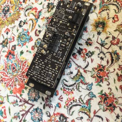 Beehive / micro Plaits / Mutable Instruments Plaits 8hp version / Sylph Modular image 3