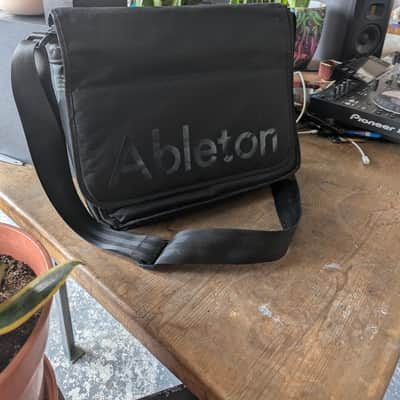 Ableton Push 2 Controller 2015 - 2022 - Black image 4