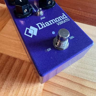 Diamond Vibrato V2 2024 - Present - Purple image 3