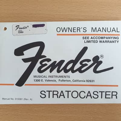 [Vintage] Fender Stratocaster Owner's Manual 1977 (#1) image 1