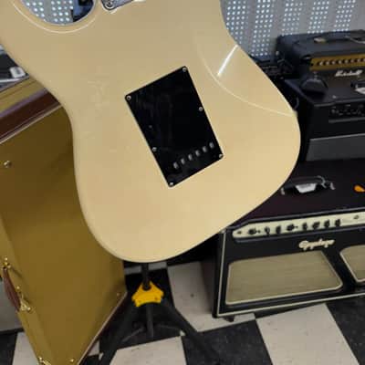Fender Jimmie Vaughan Tex-Mex Signature Stratocaster 1996 - Present - Olympic White image 15