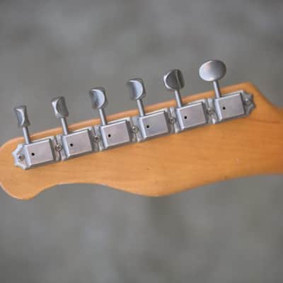 Del-Tone 60's T-Style - Khaya Mahogany - Olympic White image 12