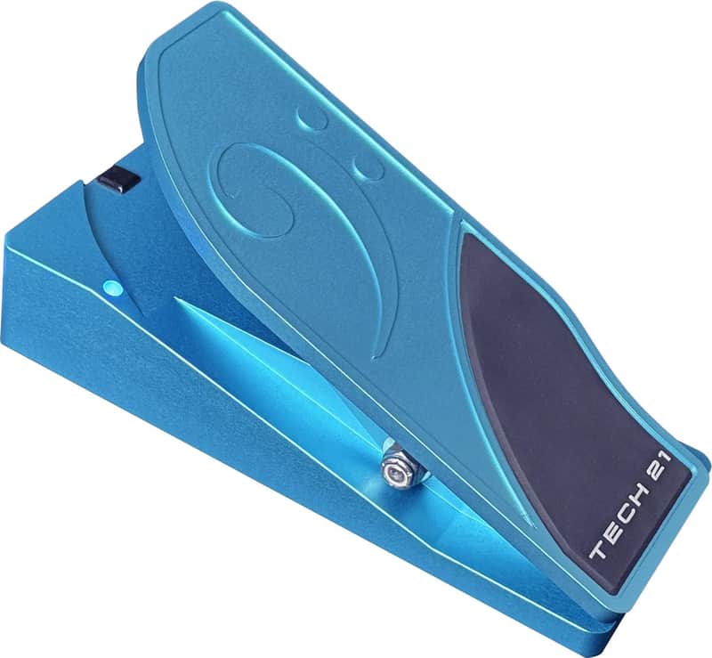 Tech 21 Killer Blue Wail Bass Wah Pedal - Blue image 1