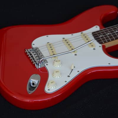 Fender/Squier Stratocaster 1960s Vintage Style*rare model made in Japan*neck has a fine thick rosewood slab board!*100% original/mint condition/from first owner/frets are as new*looks/plays/sounds fantastic*affordable vintage Strat=BUY NOW! HAVE FUN! image 2