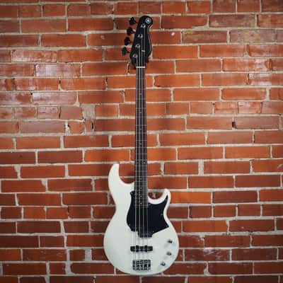 Yamaha BB234 4 String Electric Bass Vintage White image 2