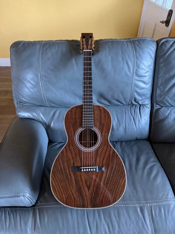 Martin Custom Shop 00 12-Fret