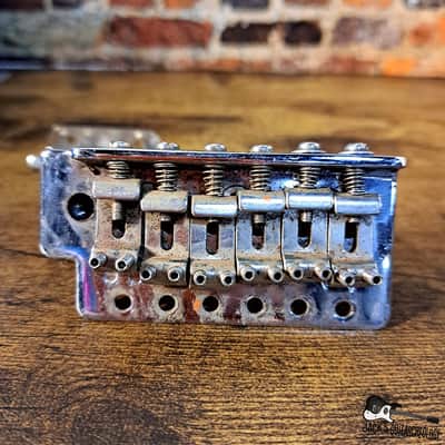 Economy Strat Tremolo *Relic* (2000s - Chrome) image 2