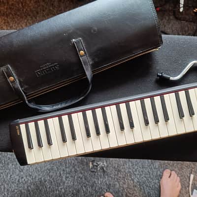 Suzuki Pro 37 Melodica in great condition image 2