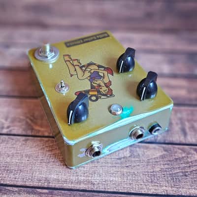 Hello Sailor Effects ShipWreck - Goldtop nitrocellulose lacquer image 7