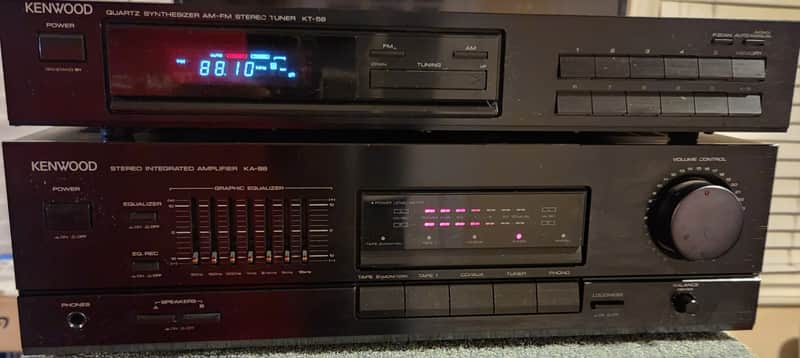 Kenwood The Kenwood KA-88 + KT-58 digital quartz-synthesizer AM/FM stereo tuner 1986 - Black image 1