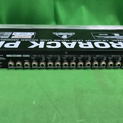 Behringer Eurorack Pro RX1602 16-Input Line Mixer - Standard image 3
