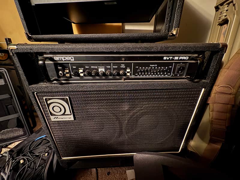 Ampeg SVT III Pro 450-Watt Hybrid Rackmount Bass Amp Head 1990s - Black Bild 1