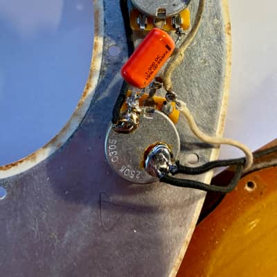 1983 Fender Precision 1962 Fullerton Reissue two tone sunburst OHSC image 14