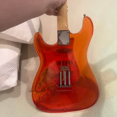 Custom Stratocaster 2011 - Transparent Red image 4