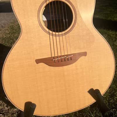 STUNNING LOWDEN F21 2023 - Natural  (LR BAGGS ANTHEM) image 2