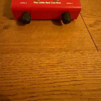 Redco Little Red Cue Box - Red image 2