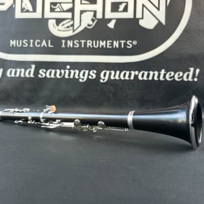 Yamaha YCL-650 Grenedilla  Wood Bb Clarinet Silver Keys - Professional image 10