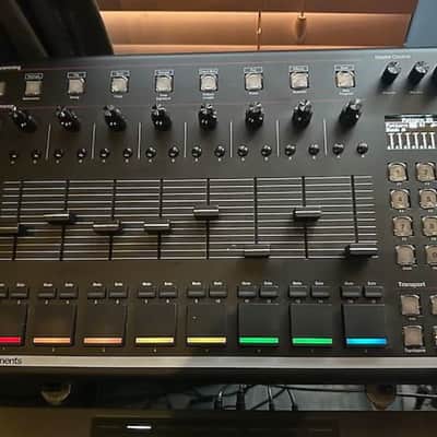 Immagine Isla Instruments S2400 Desktop Sampler 2019 - With DSP card installed - Black - 1
