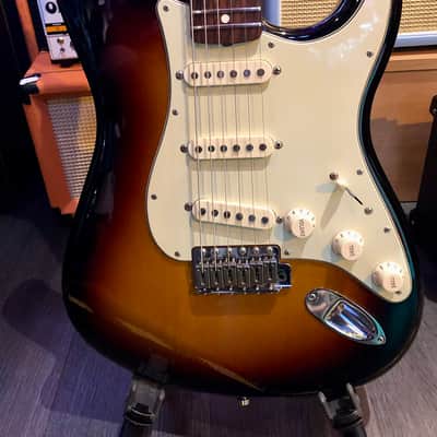 Fender stratocaster kenny wayne shepherd - 3 colour sunburst image 2