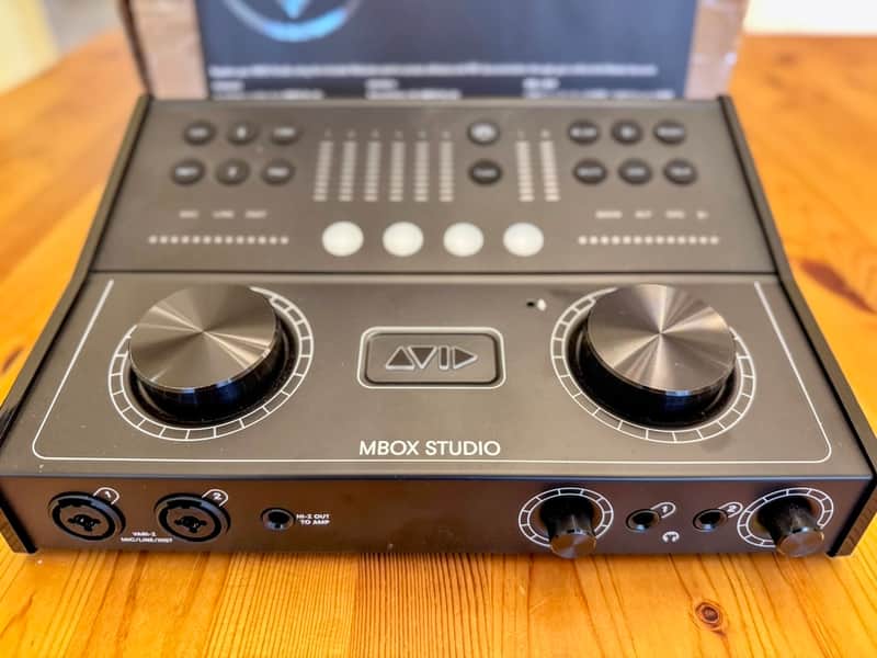 Avid MBox Studio 21x22 USB-C Audio Interface 2022 - Present - Black image 1