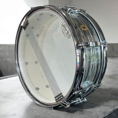Ludwig No. 908 Jazz Festival 5x14" 8-Lug Snare Drum w/ Keystone Badge -1965- Oyster Blue Pearl image 5