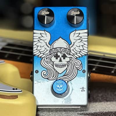 Flattley Guitar Pedals Bass Valkyrie - Vintage bass Chorus image 3
