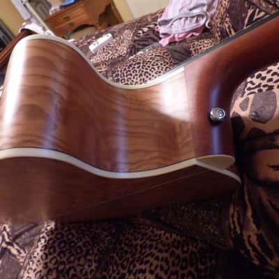 Takamine Takamine EG524SC-NS Guitar Jumbo Acoustic/Electric  Natural Satin image 8